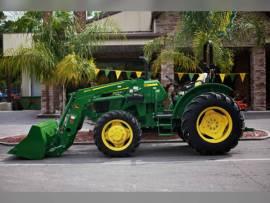 2022 John Deere 5075E