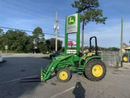 2022 John Deere 4052M