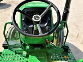 2022 John Deere 5075E