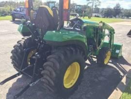 2022 John Deere 2032R