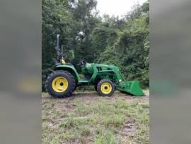 2022 John Deere 3032E