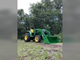 2022 John Deere 3032E