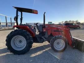 Massey-Ferguson 4608