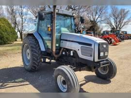 1998 AGCO White 6810