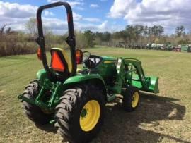 2022 John Deere 3033R