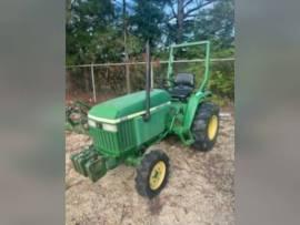 John Deere 790