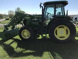 2022 John Deere 6120E