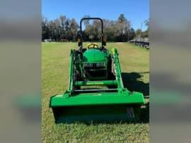 2022 John Deere 3032E