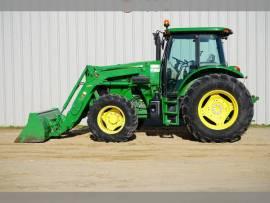 John Deere 6120E