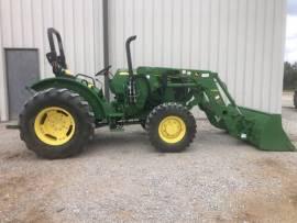 2017 John Deere 5055E