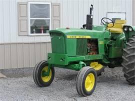 1970 JOHN DEERE 2520