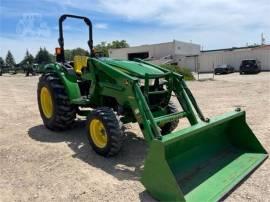 2015 JOHN DEERE 4044M