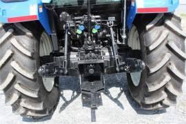 2015 NEW HOLLAND T4.75