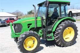 2013 JOHN DEERE 5083E