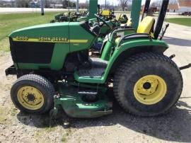 2000 JOHN DEERE 4200