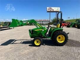 2017 JOHN DEERE 3032E