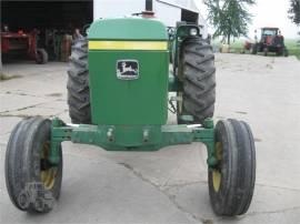 1981 JOHN DEERE 2940