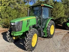 2017 JOHN DEERE 5085E