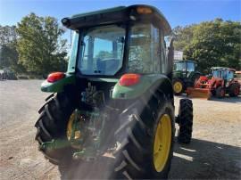 2017 JOHN DEERE 5085E