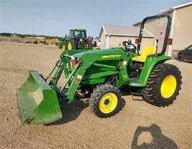 JOHN DEERE 3032E