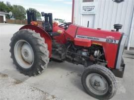 1998 MASSEY FERGUSON 231