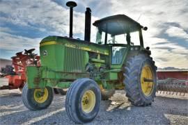 JOHN DEERE 4240