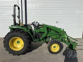 2017 JOHN DEERE 4044M