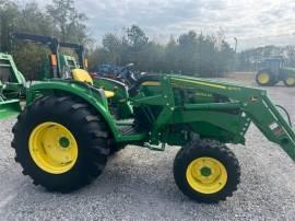 JOHN DEERE 4052M