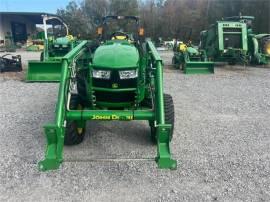 JOHN DEERE 4052M