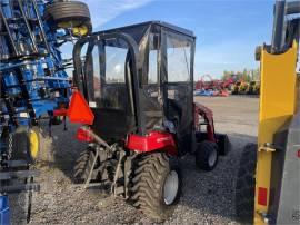 2017 MASSEY FERGUSON GC1705