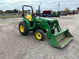 2015 JOHN DEERE 3032E