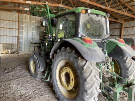 2010 JOHN DEERE 7130