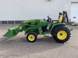 2018 JOHN DEERE 3033R