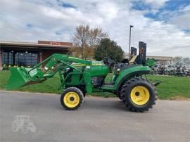 2017 JOHN DEERE 2038R