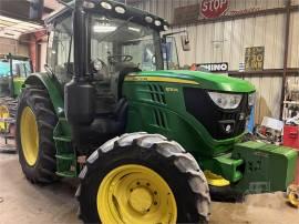 2017 JOHN DEERE 6130R