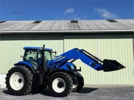 2011 NEW HOLLAND T7.235