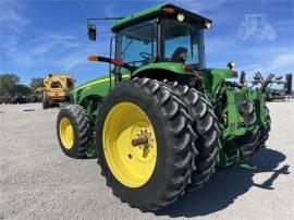 JOHN DEERE 8330