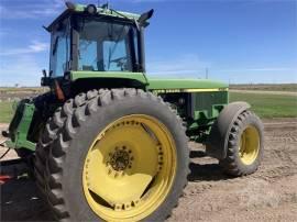 1992 JOHN DEERE 4960