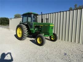 JOHN DEERE 4040