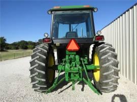 JOHN DEERE 4040