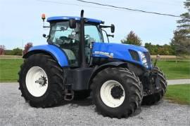 2013 NEW HOLLAND T7.220