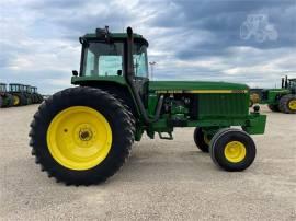 JOHN DEERE 4560