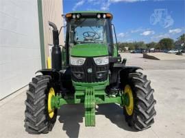 2018 JOHN DEERE 6110M