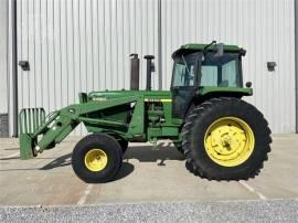 1984 JOHN DEERE 4450