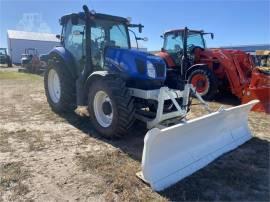 2015 NEW HOLLAND T6.155