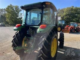 2017 JOHN DEERE 5085E