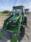 2019 JOHN DEERE 4044R