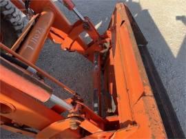 2013 KUBOTA M8560