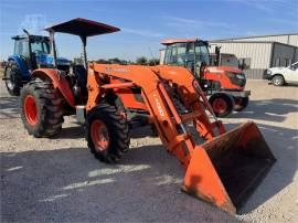 2013 KUBOTA M8560