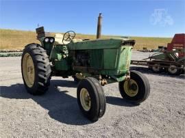 JOHN DEERE 2520